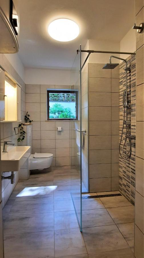 Apartments Martina Njivice Ngoại thất bức ảnh