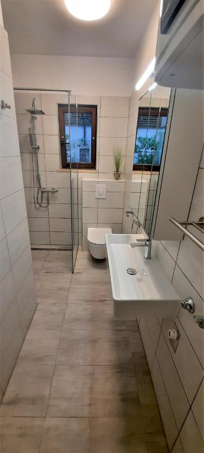 Apartments Martina Njivice Ngoại thất bức ảnh